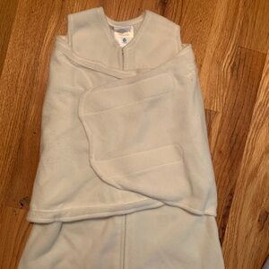Halo Sleep Sack Swaddle, white fleece, size Newborn / NB